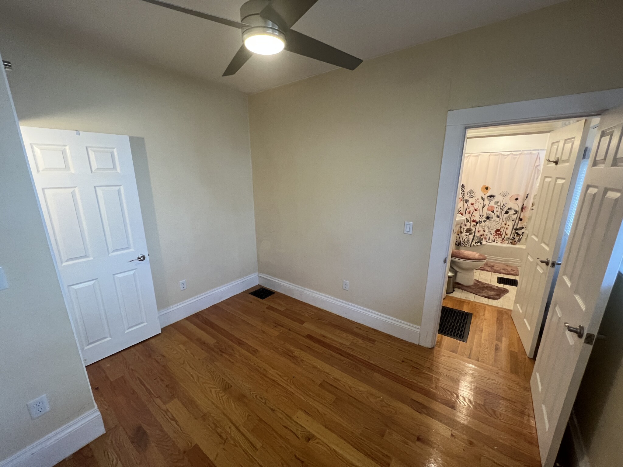 89 Morrison Ave, Powder House Square