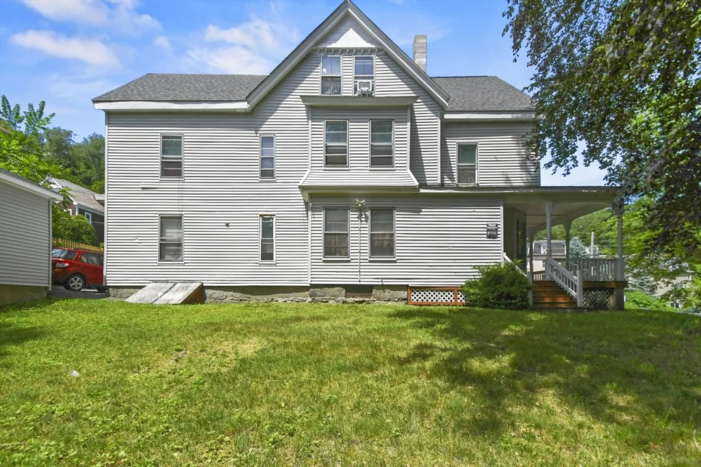 198-200 Blossom St, Fitchburg