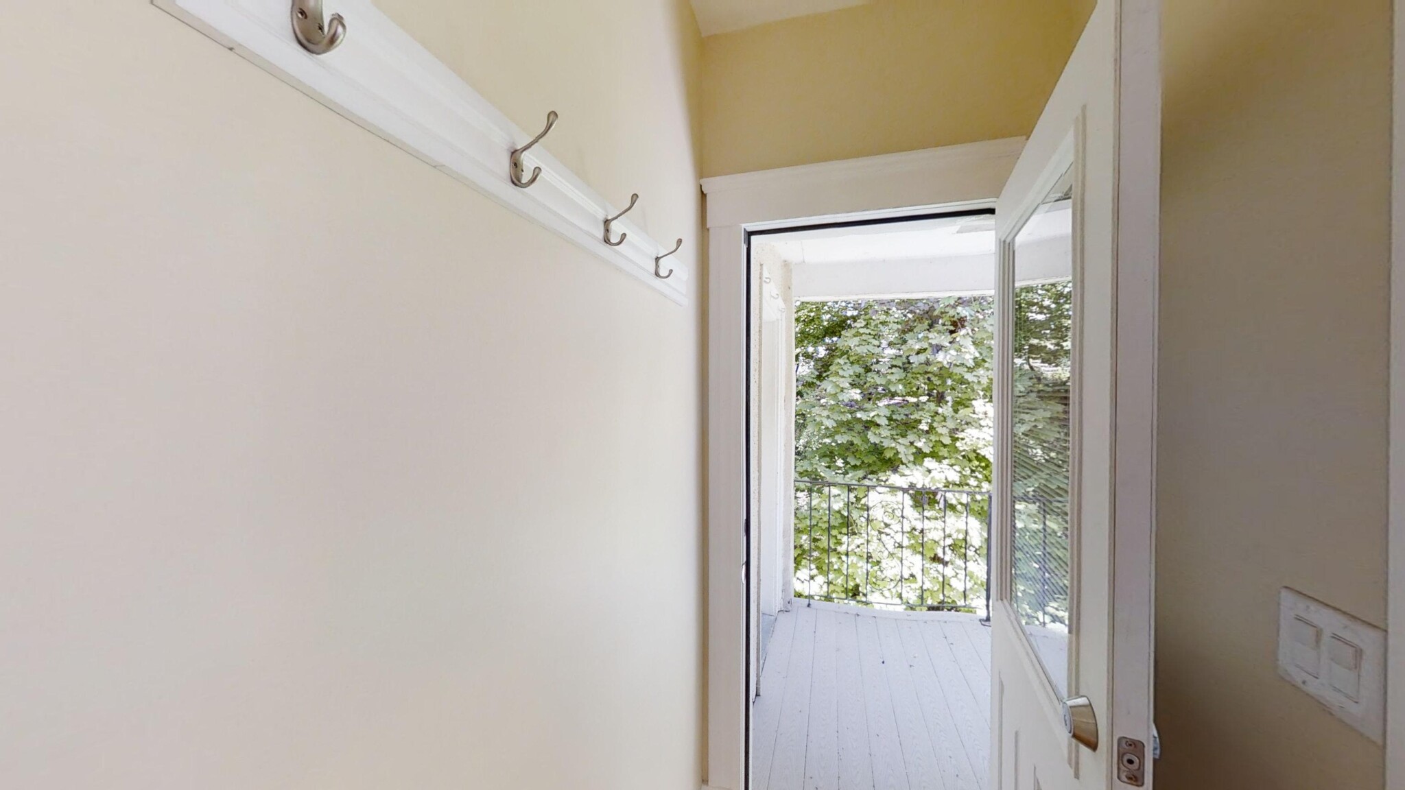 303 Tappan St, Washington Square