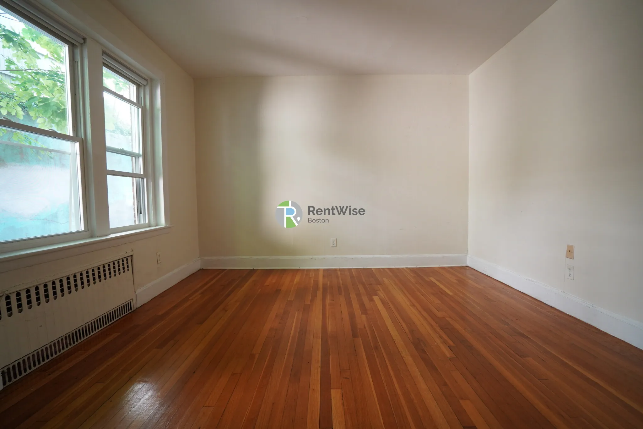 33 Lancaster Ter, Corey Hill