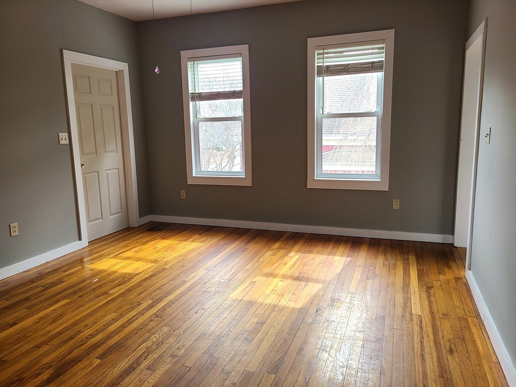 29 Franklin St, Whitman