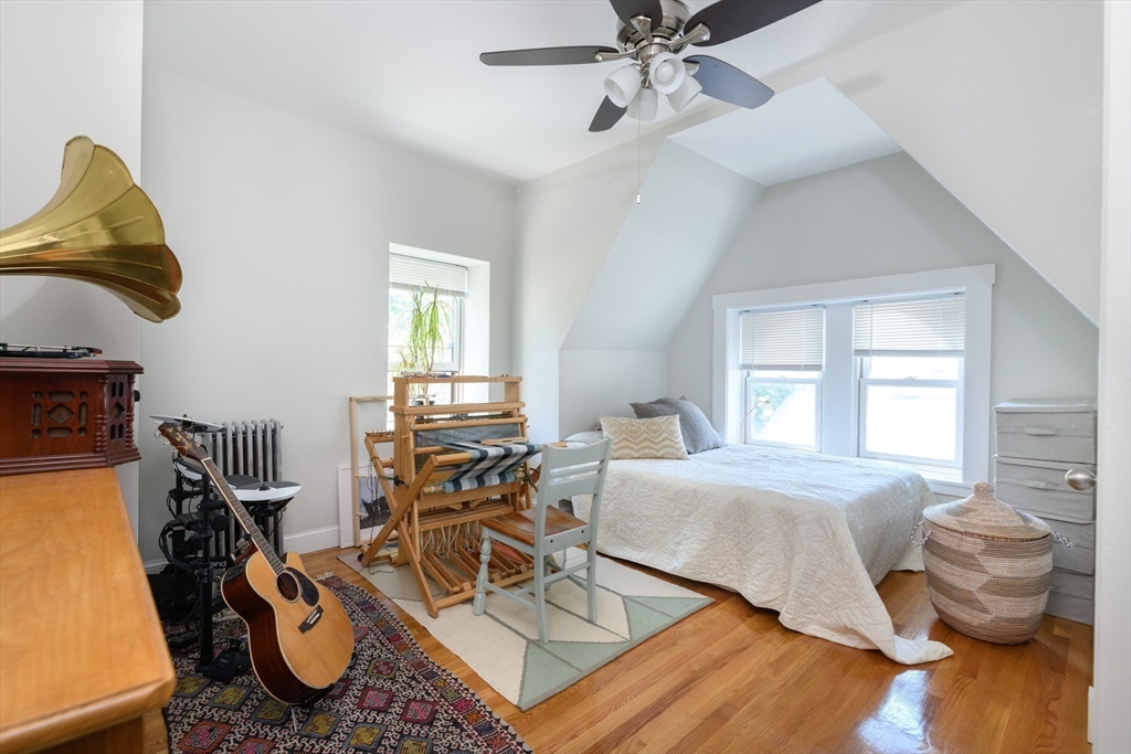 49 Laurel St, Ward Two