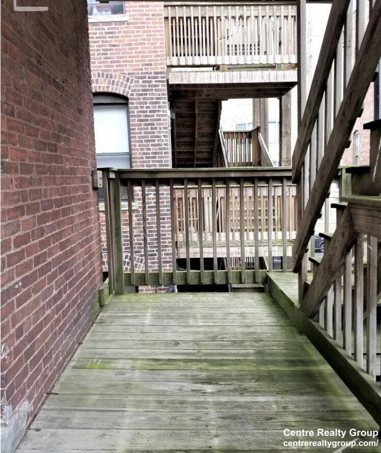 64 Louis Prang St, Longwood