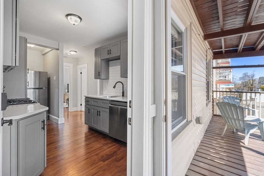 10 Centre Ave, Dorchester