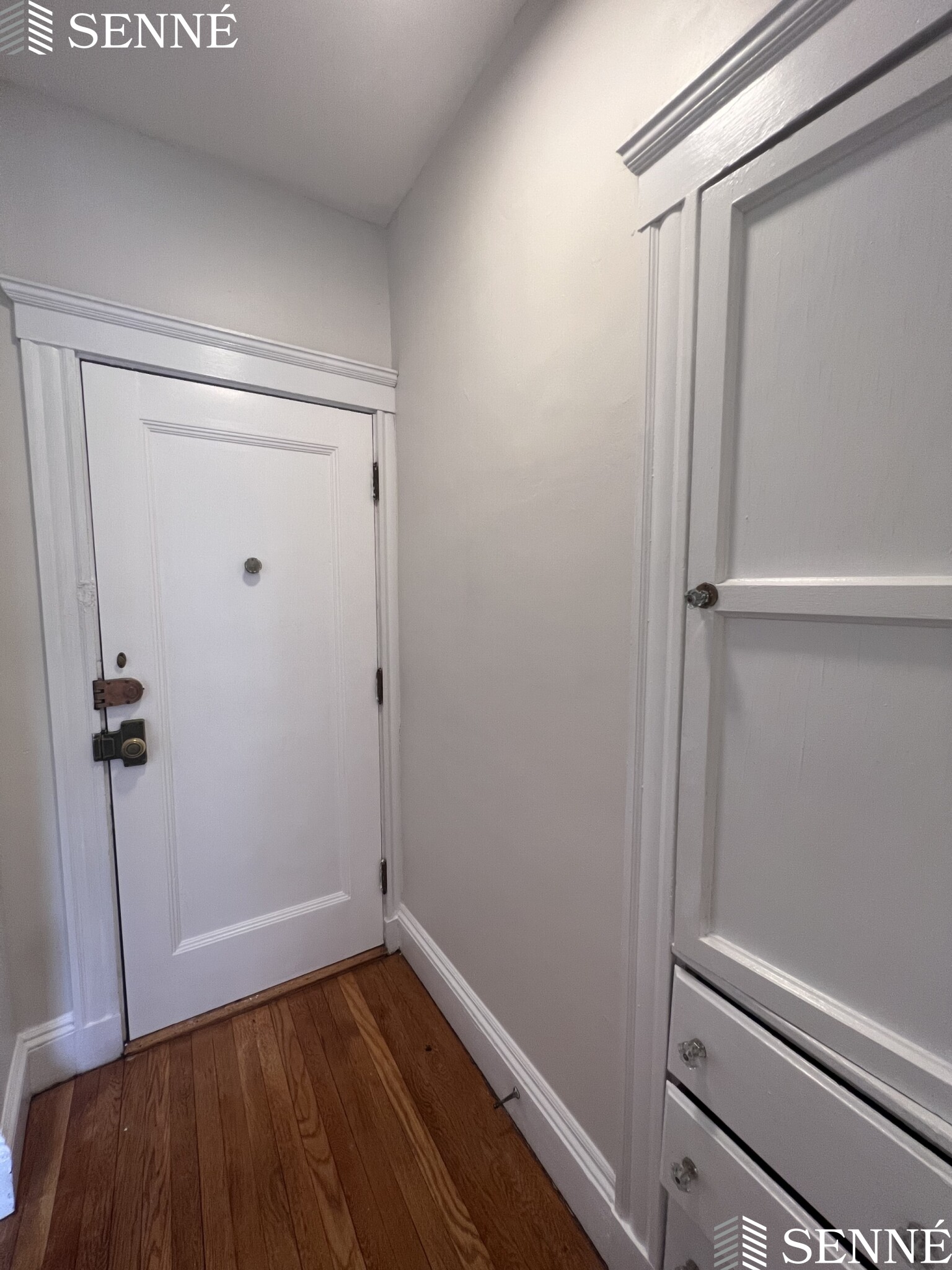 28 Langdon St, Neighborhood Nine