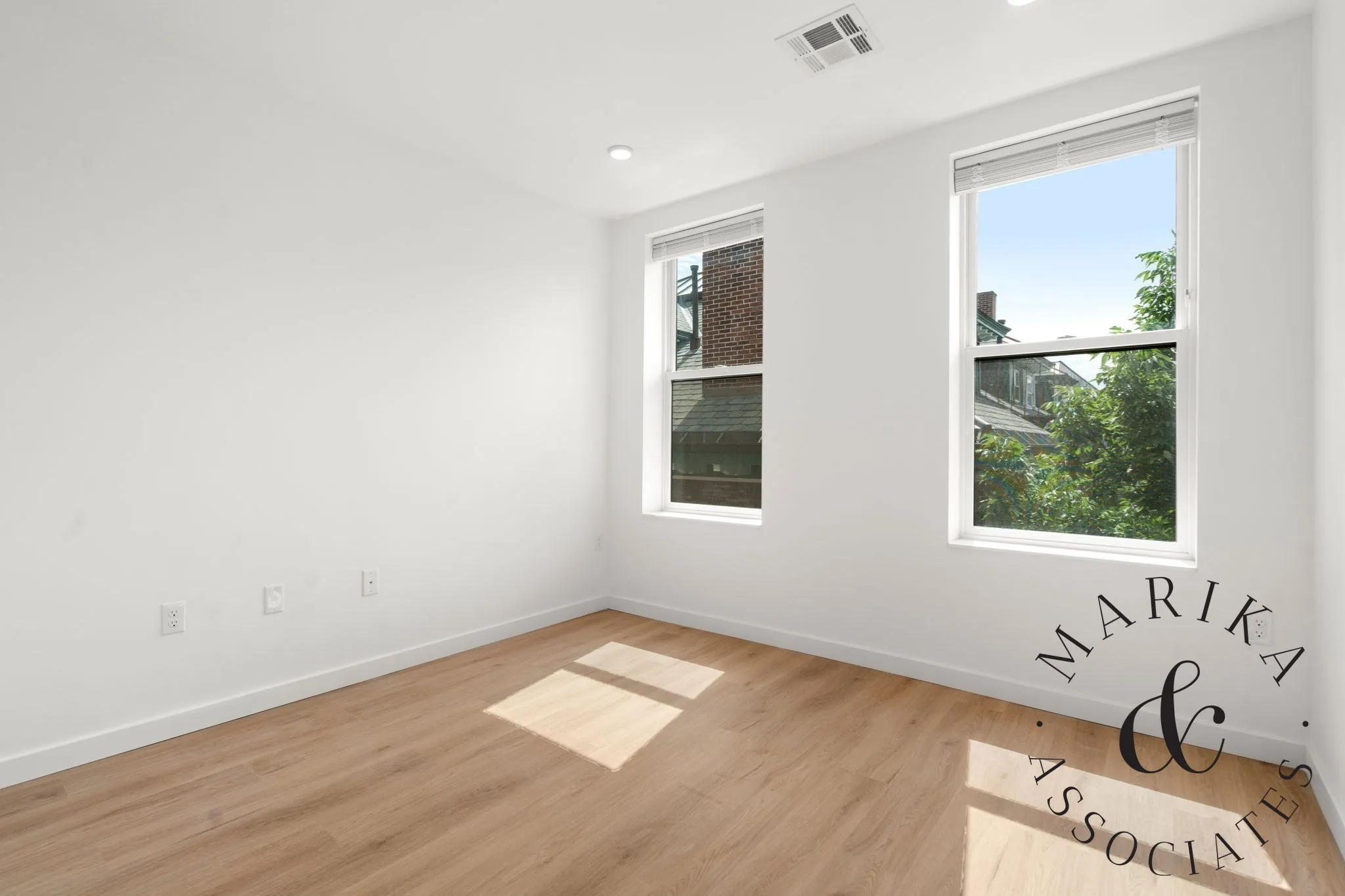 40 Centre St, North Brookline