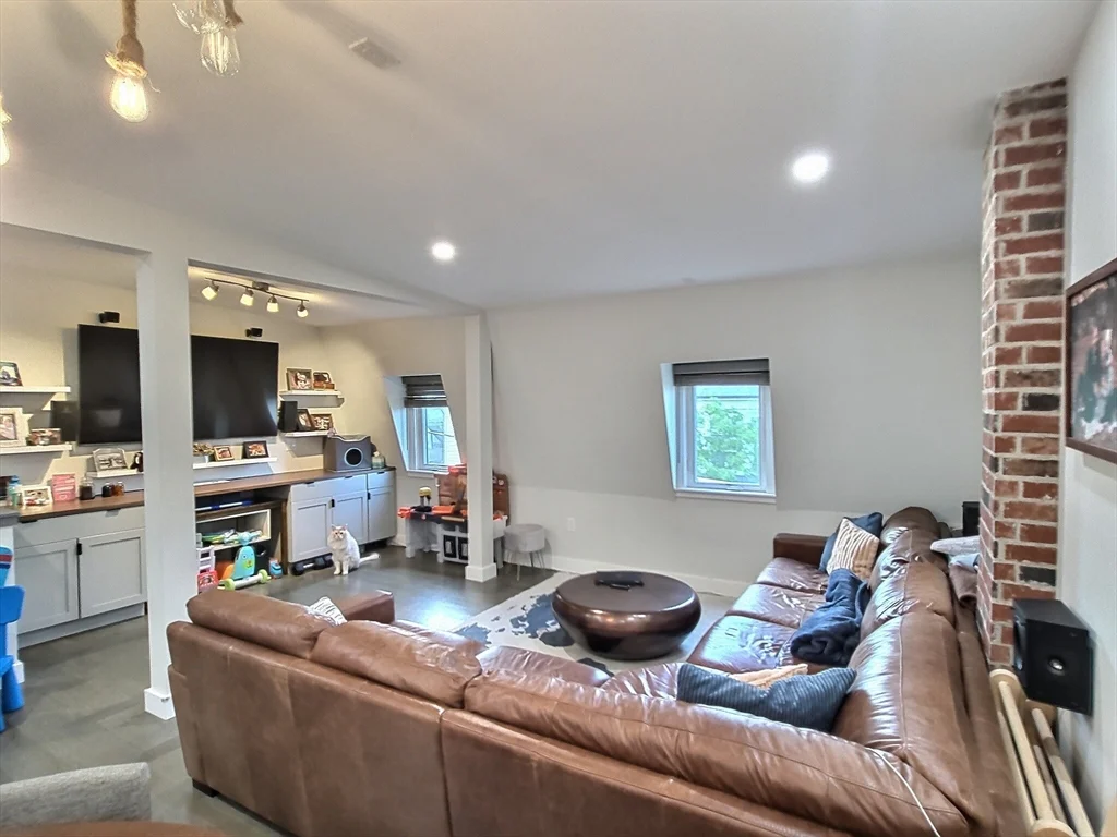 54 Telegraph, South Boston's Dorchester Heights