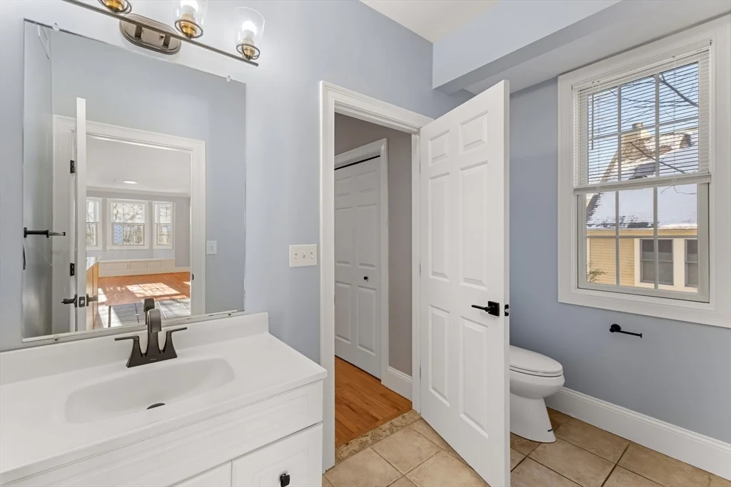 21 Harris St, Ward Two