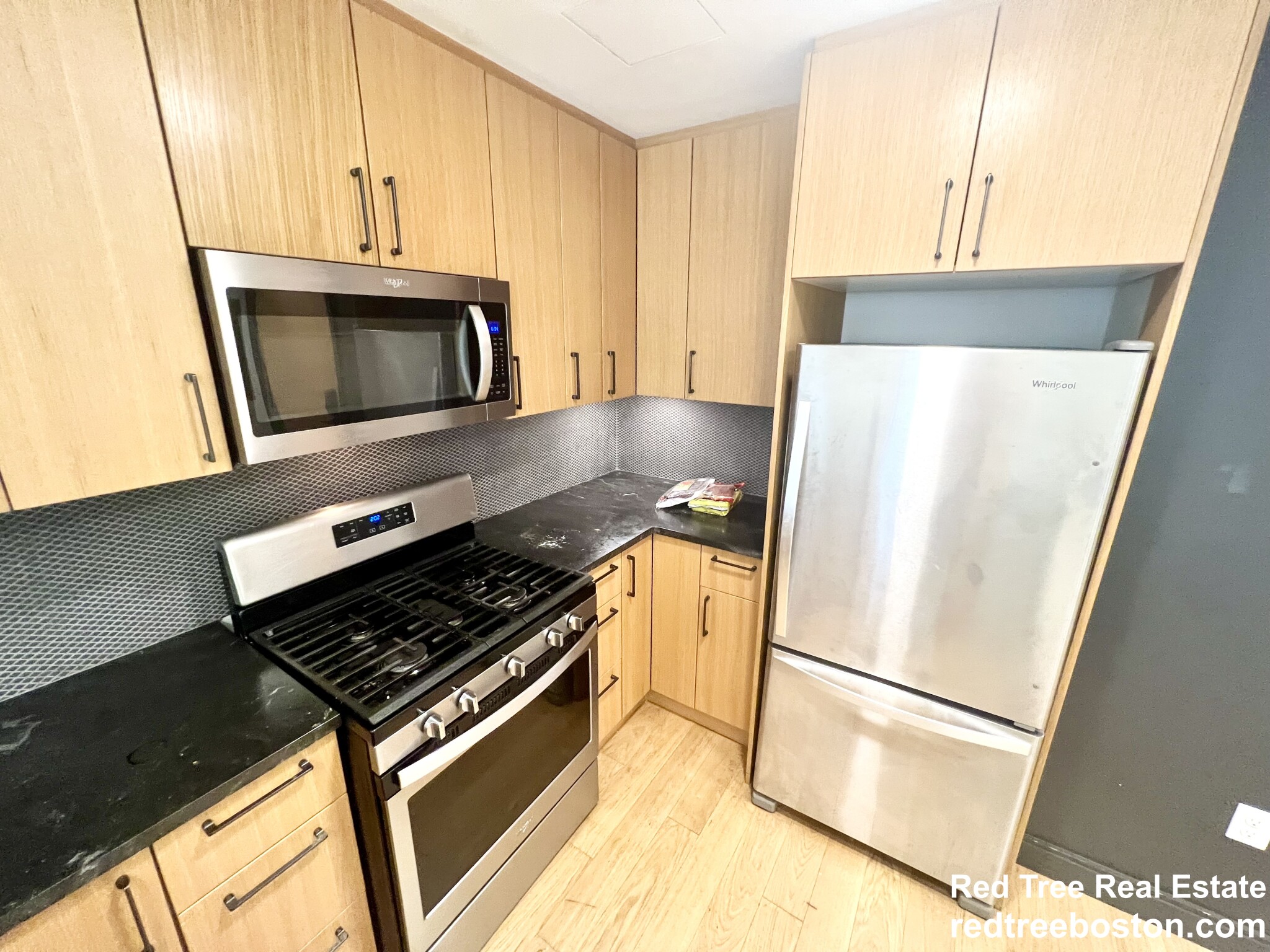 83 Gardner St, Allston