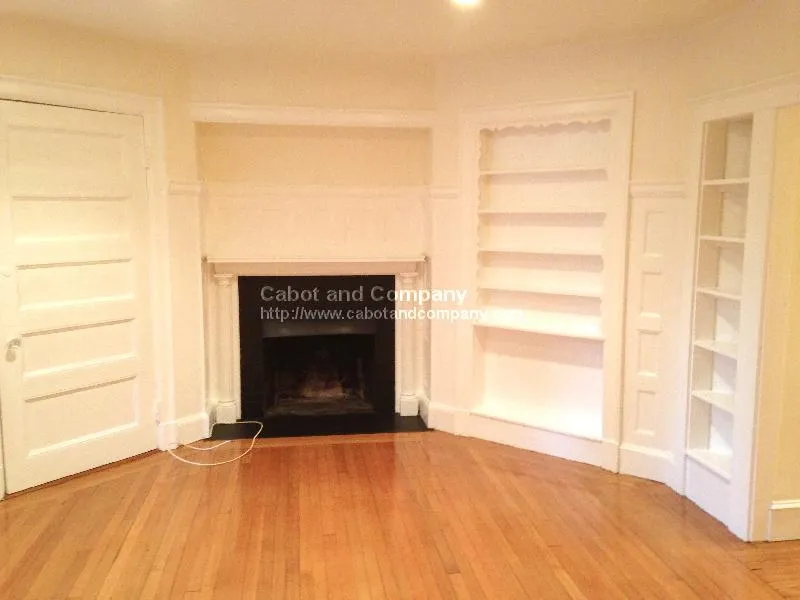 17 Exeter St, Back Bay