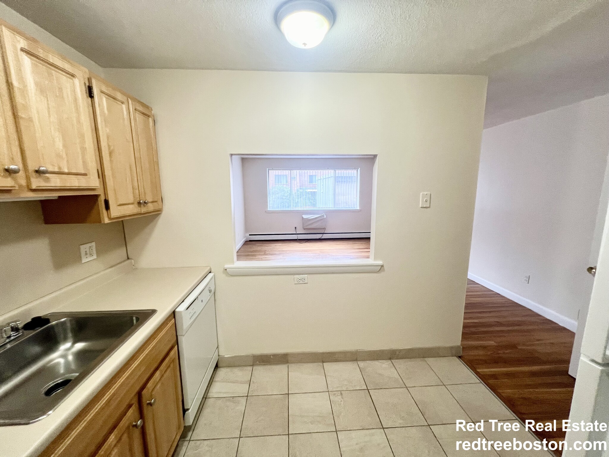 84 Gardner St, Allston