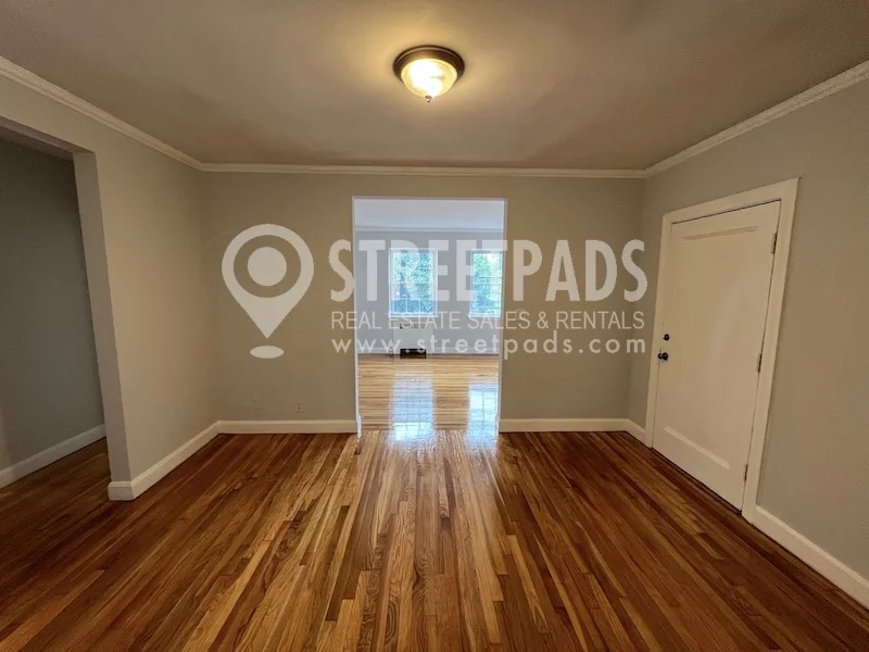 1153 Beacon St, Longwood