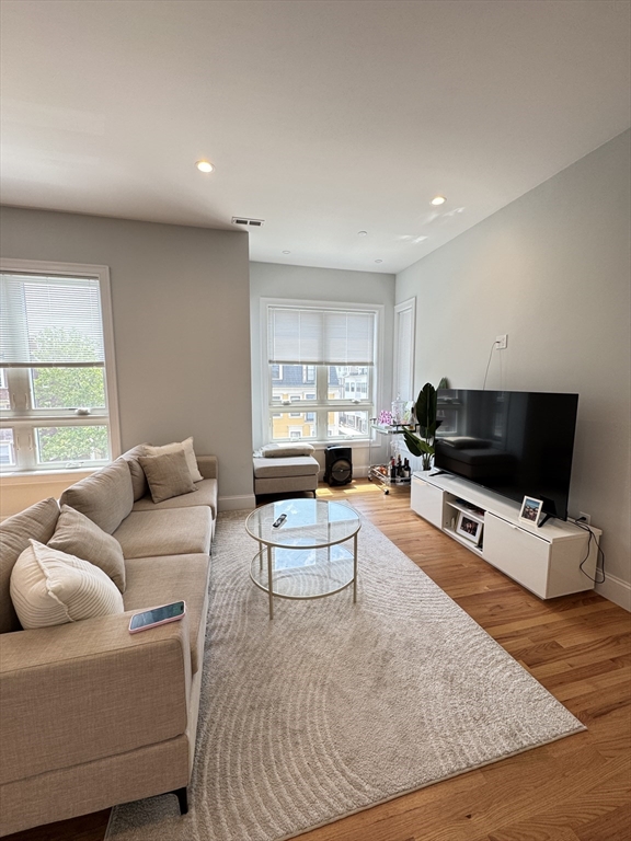 353 Dorchester St, South Boston