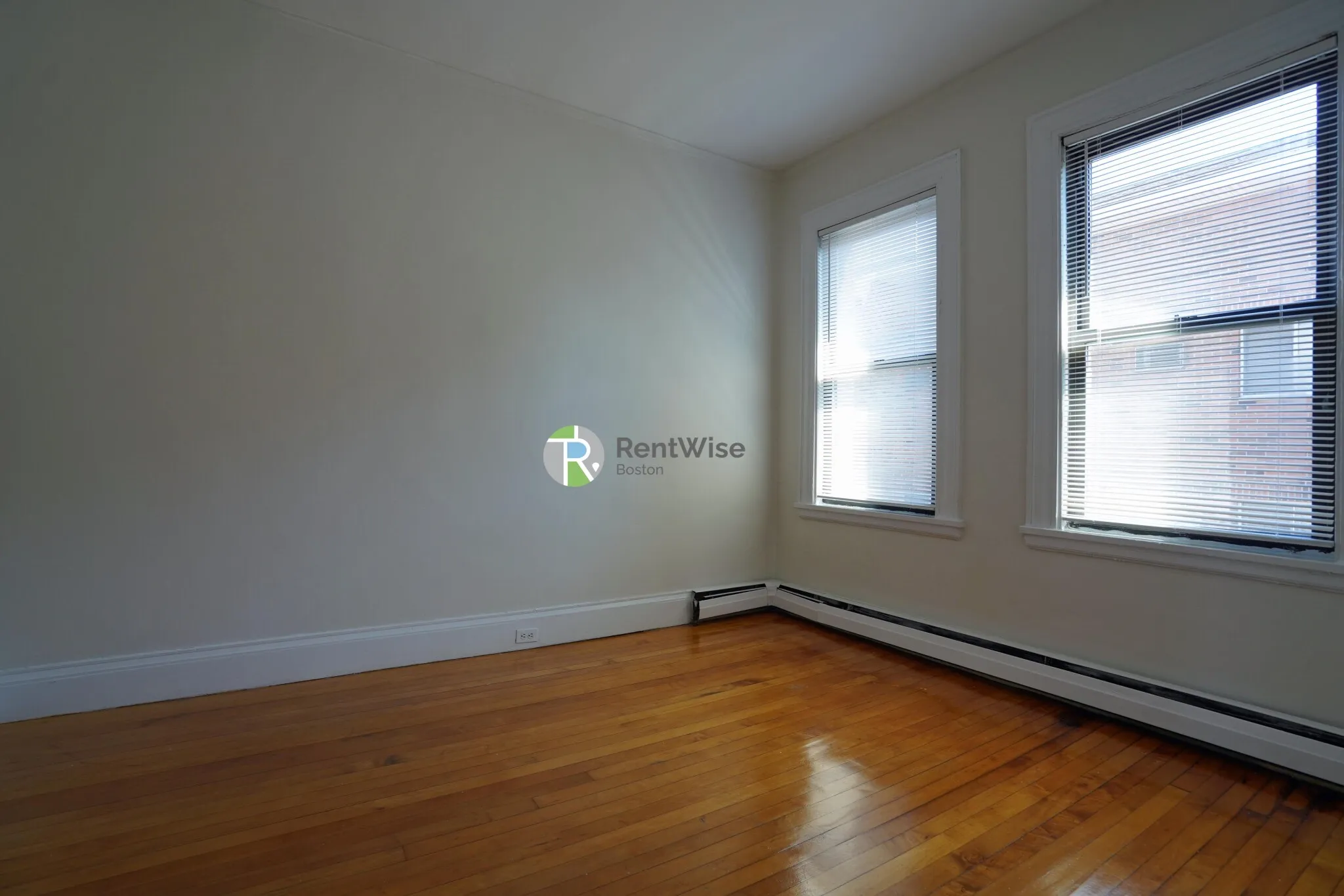 72 Gardner St, Allston