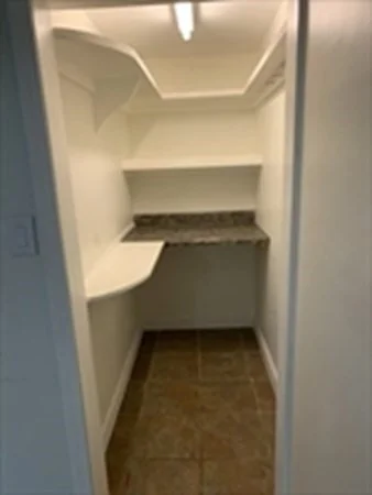 28 Paomet Rd, Weymouth