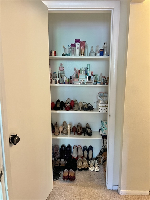 2 Shrewsbury Green Dr, Shrewsbury