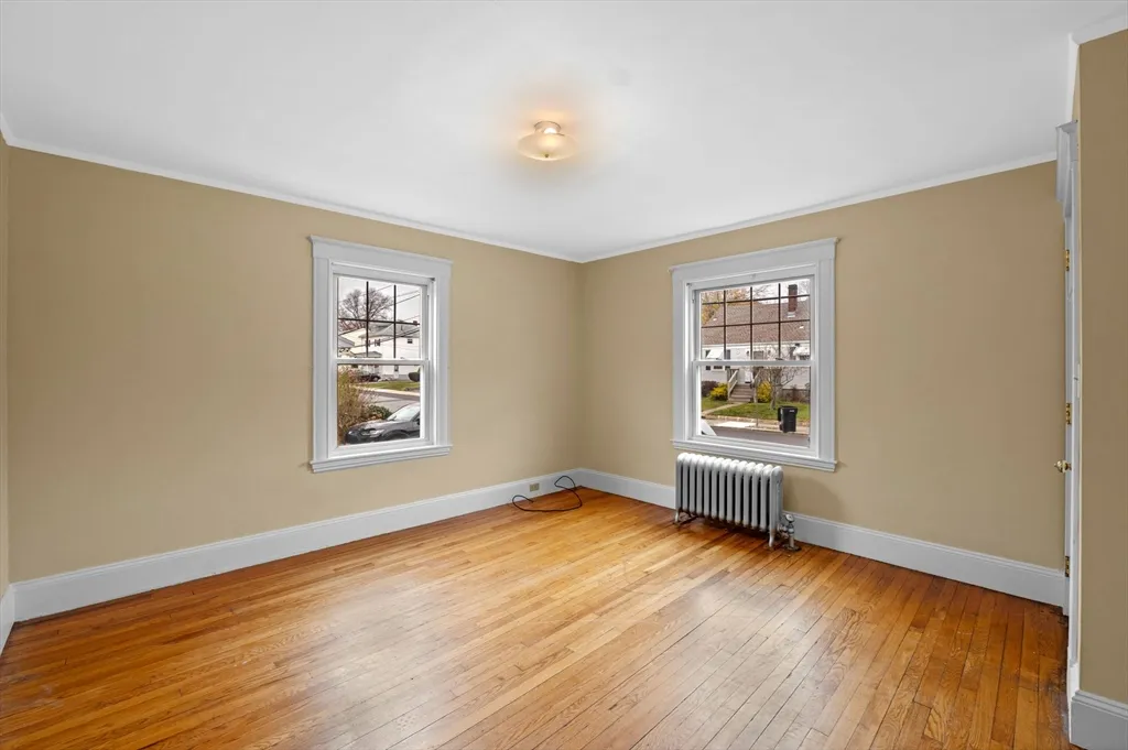 38 Raymond Rd, Salem