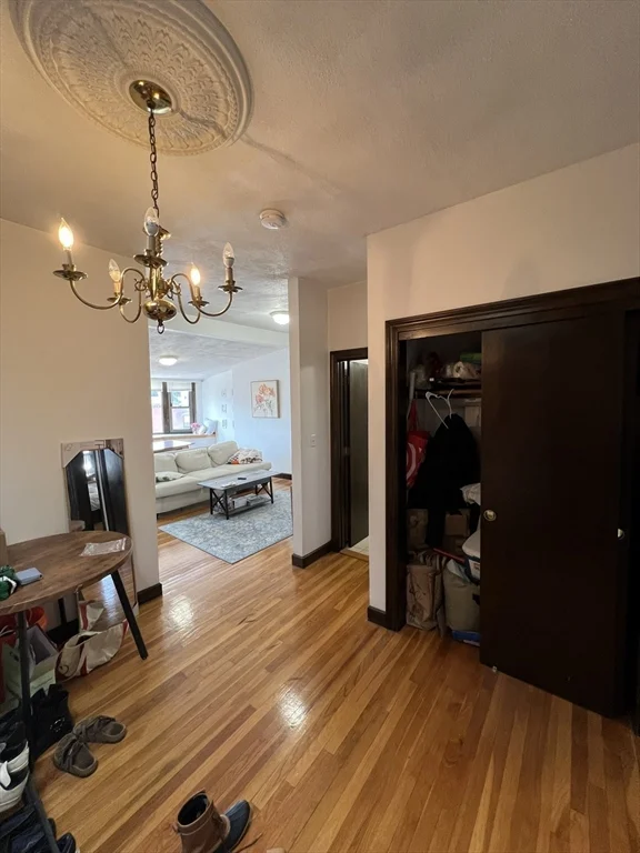 518 Massachusetts Ave, South End