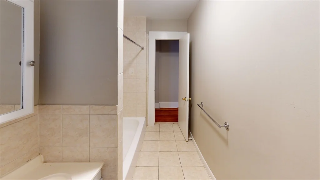 12 Estrella St, Jamaica Plain