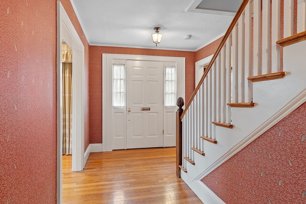 110 Leonard St, Belmont