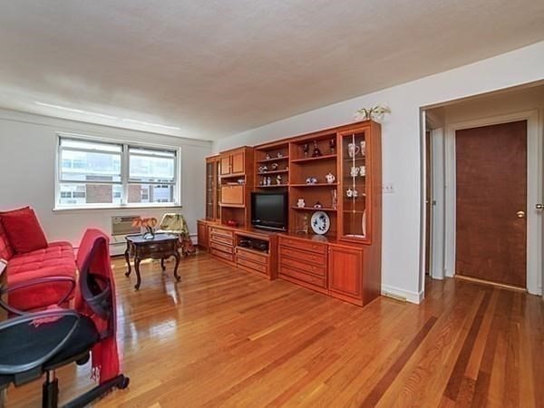14 Commonwealth Ct, Brighton
