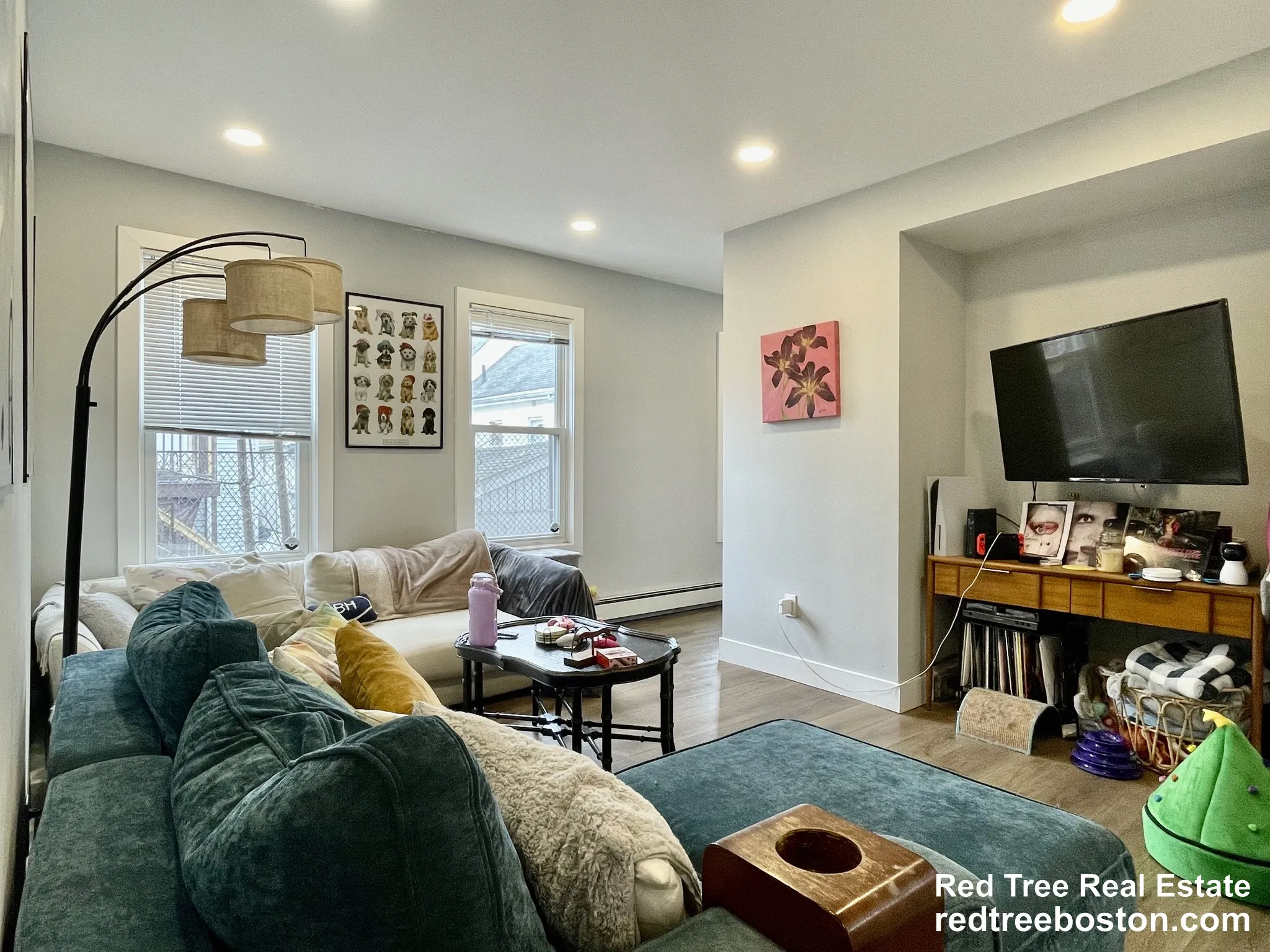 11 Pearl Ter, East Somerville