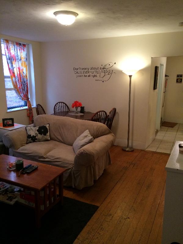3 bed, 1.5 bath apartment for rent at 19 Fenway Unit 6, Fenway — photo 2 of 6