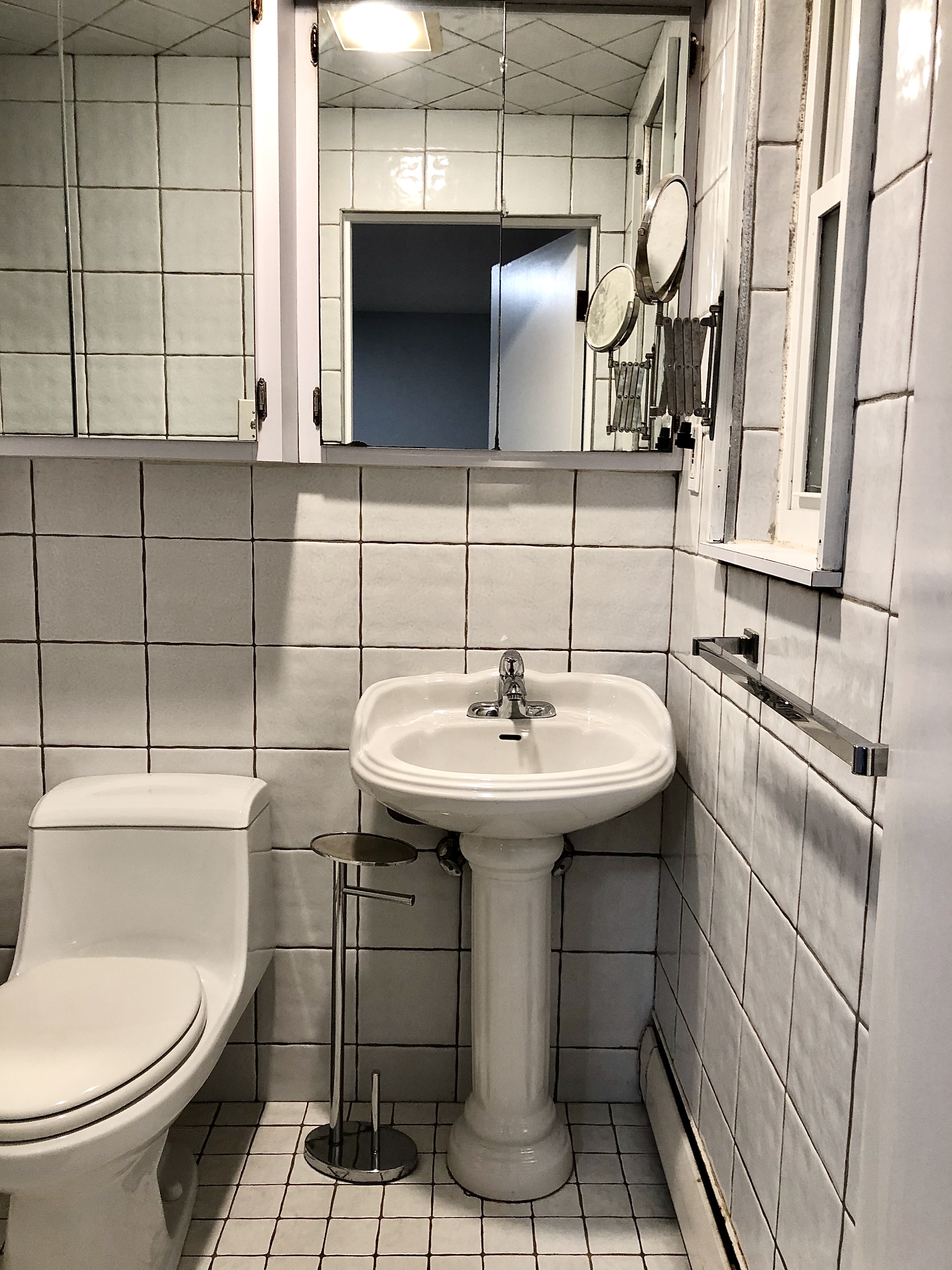 3 bed, 1 bath apartment for rent at 40 Clark Rd Unit 1, Brookline Village — photo 9 of 13