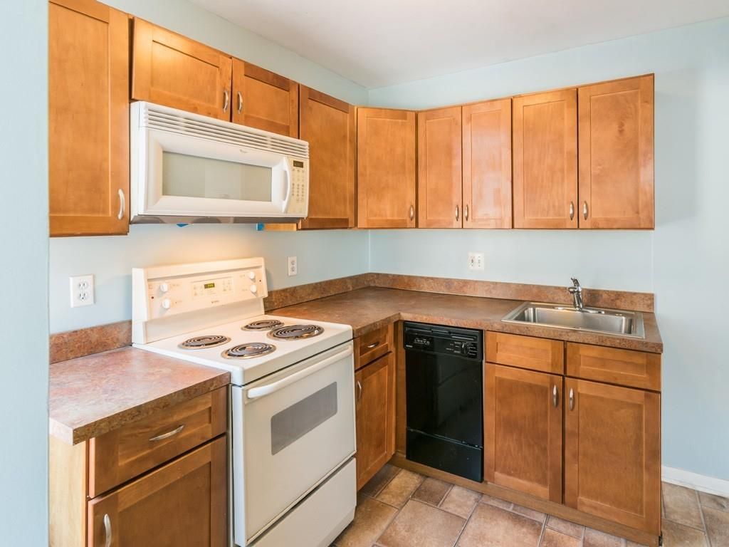 1 bed, 1 bath apartment for rent at 1480 Commonwealth Ave Unit 1B, Brighton — photo 8 of 14
