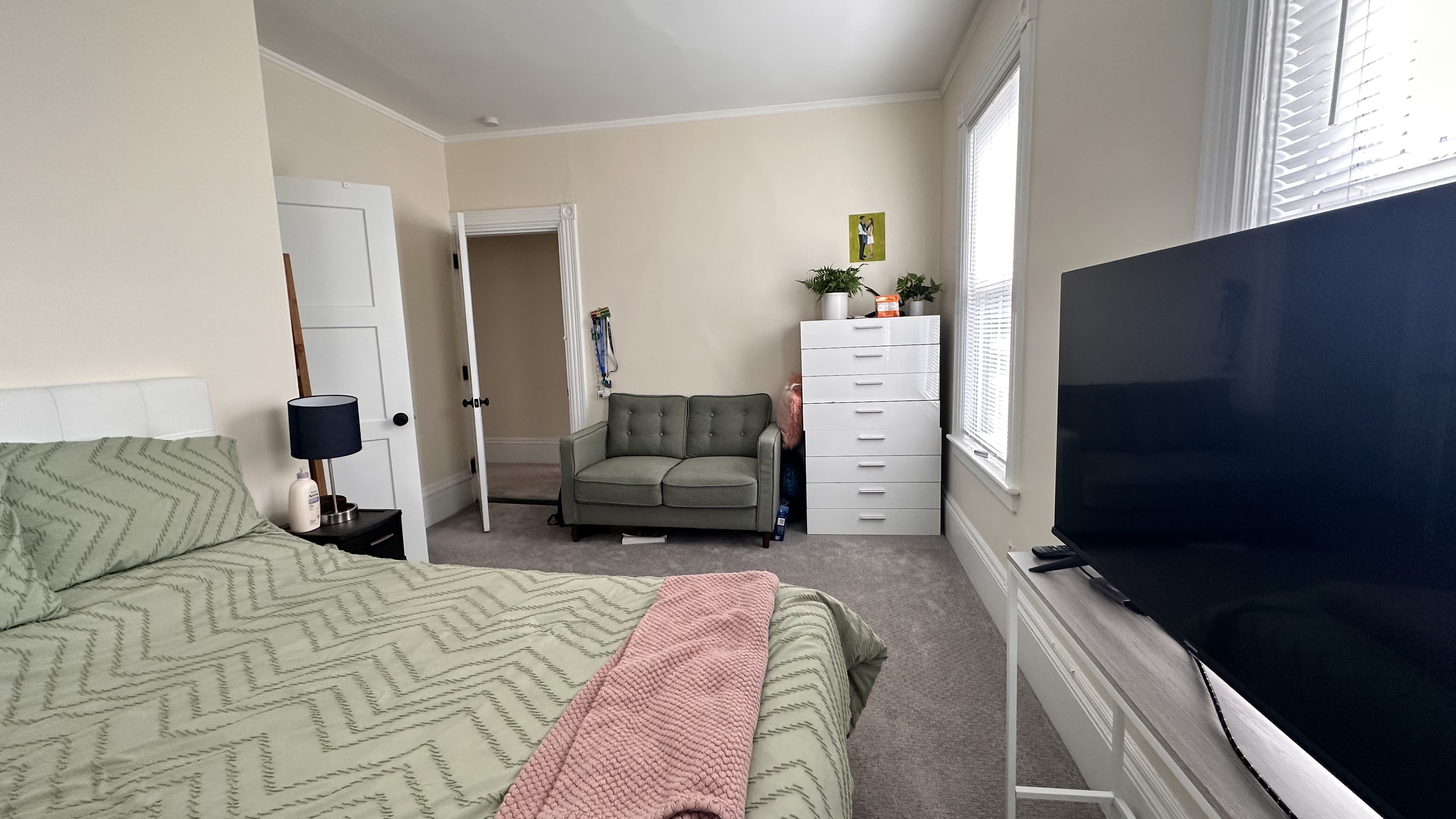 5 bed, 2 bath apartment for rent at 162 Babcock St Unit 3, Coolidge Corner — photo 18 of 19