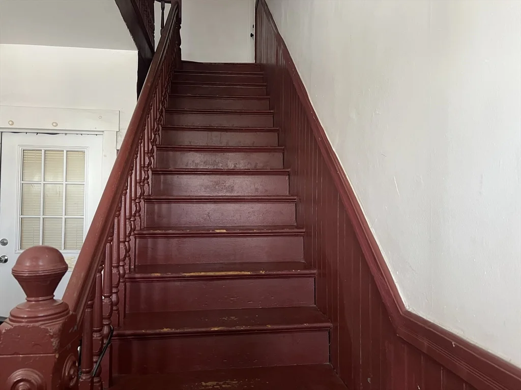 272 Front St, Manchester