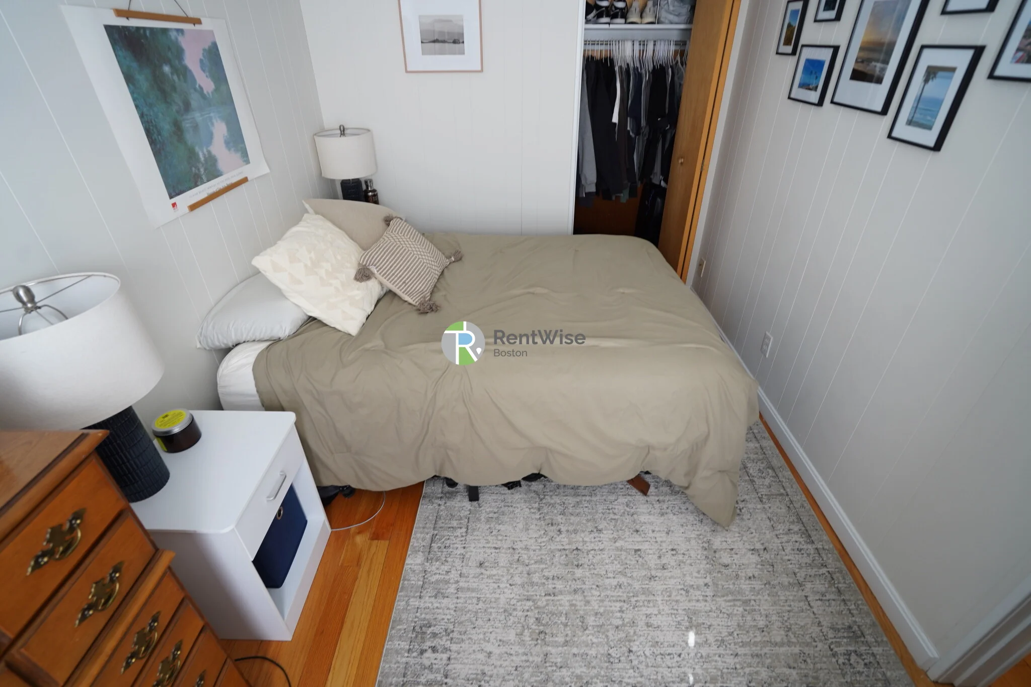 1055 Beacon St, Longwood