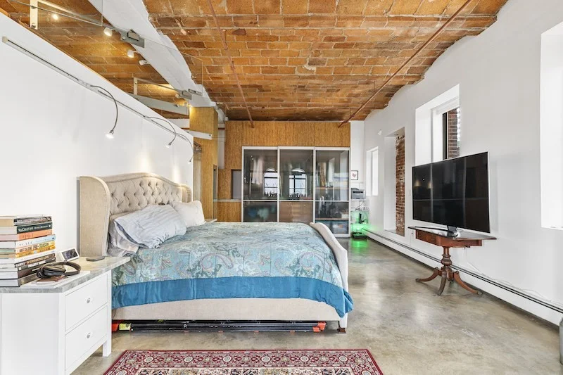 717 Atlantic Ave, Leather District