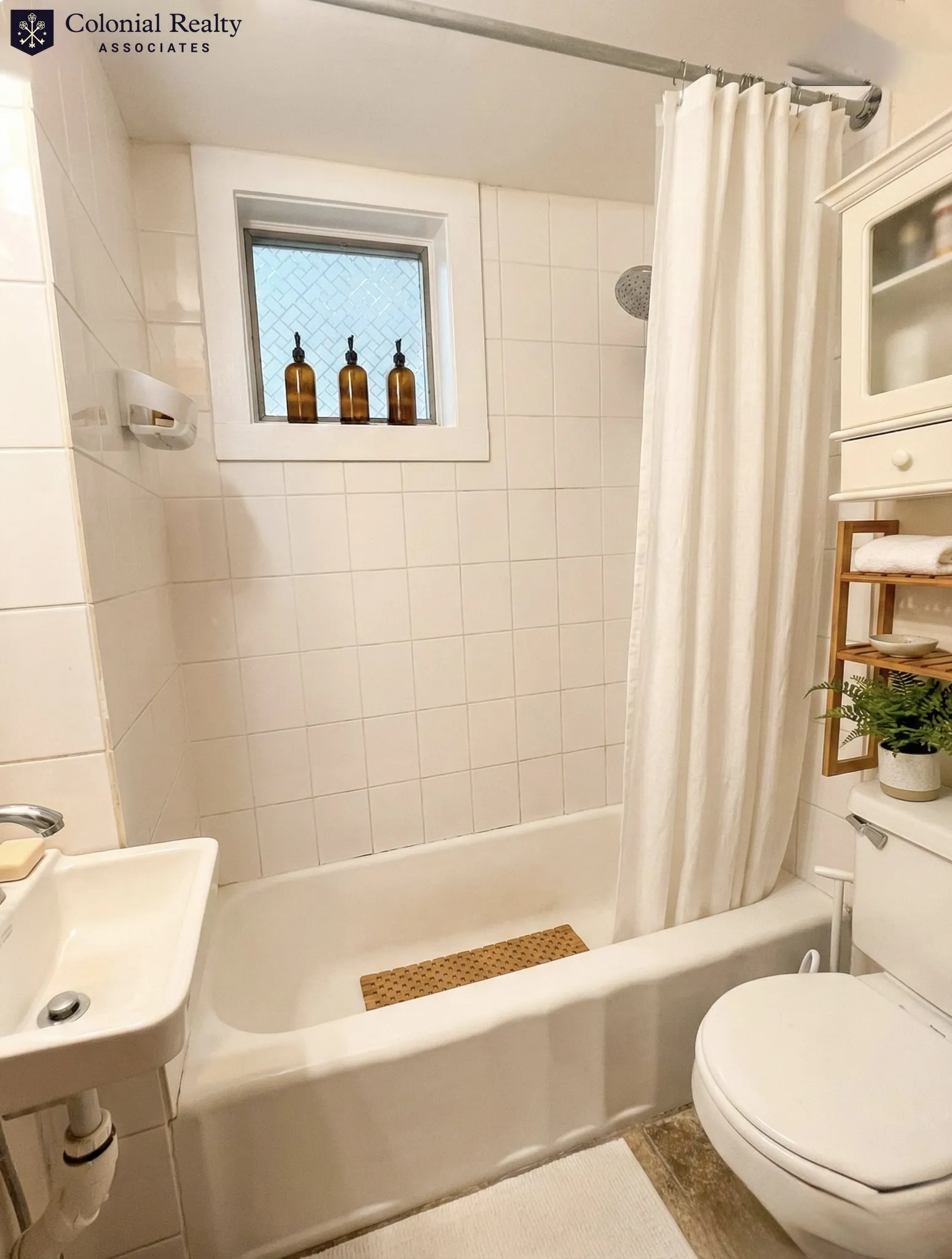 79 Capen St, Medford