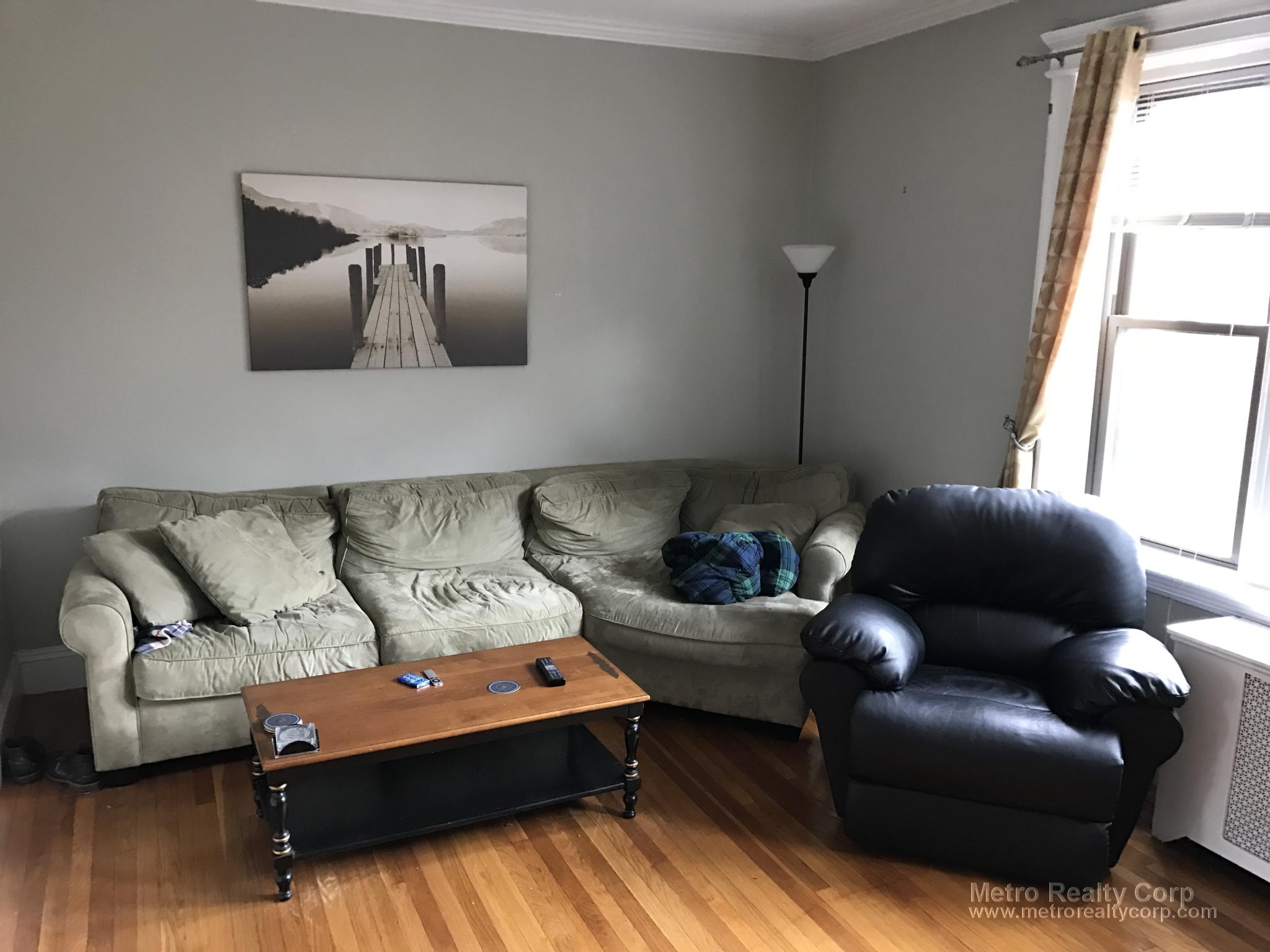 12 Greenway Ct, Coolidge Corner