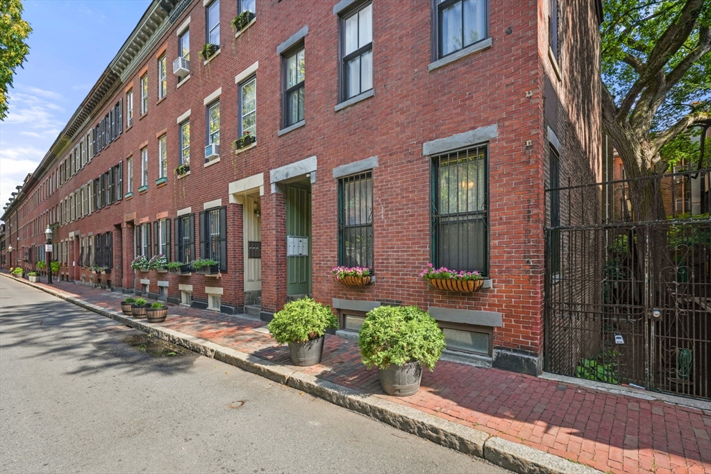 50 Lawrence St, South End