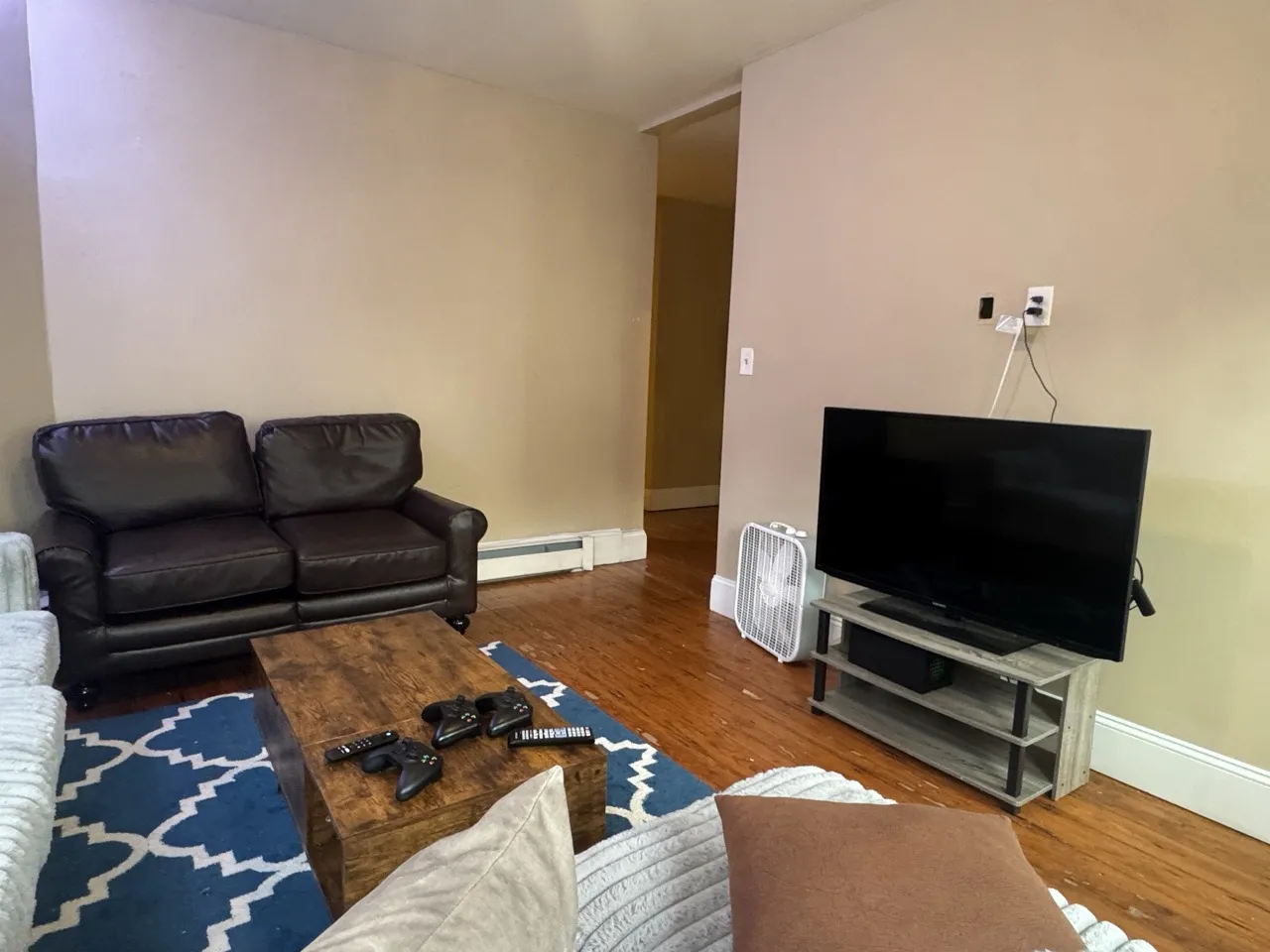 44 Hillside St, Mission Hill