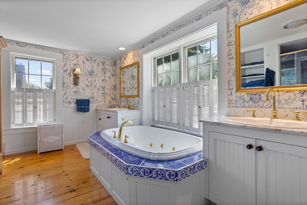 362 King St, Littleton