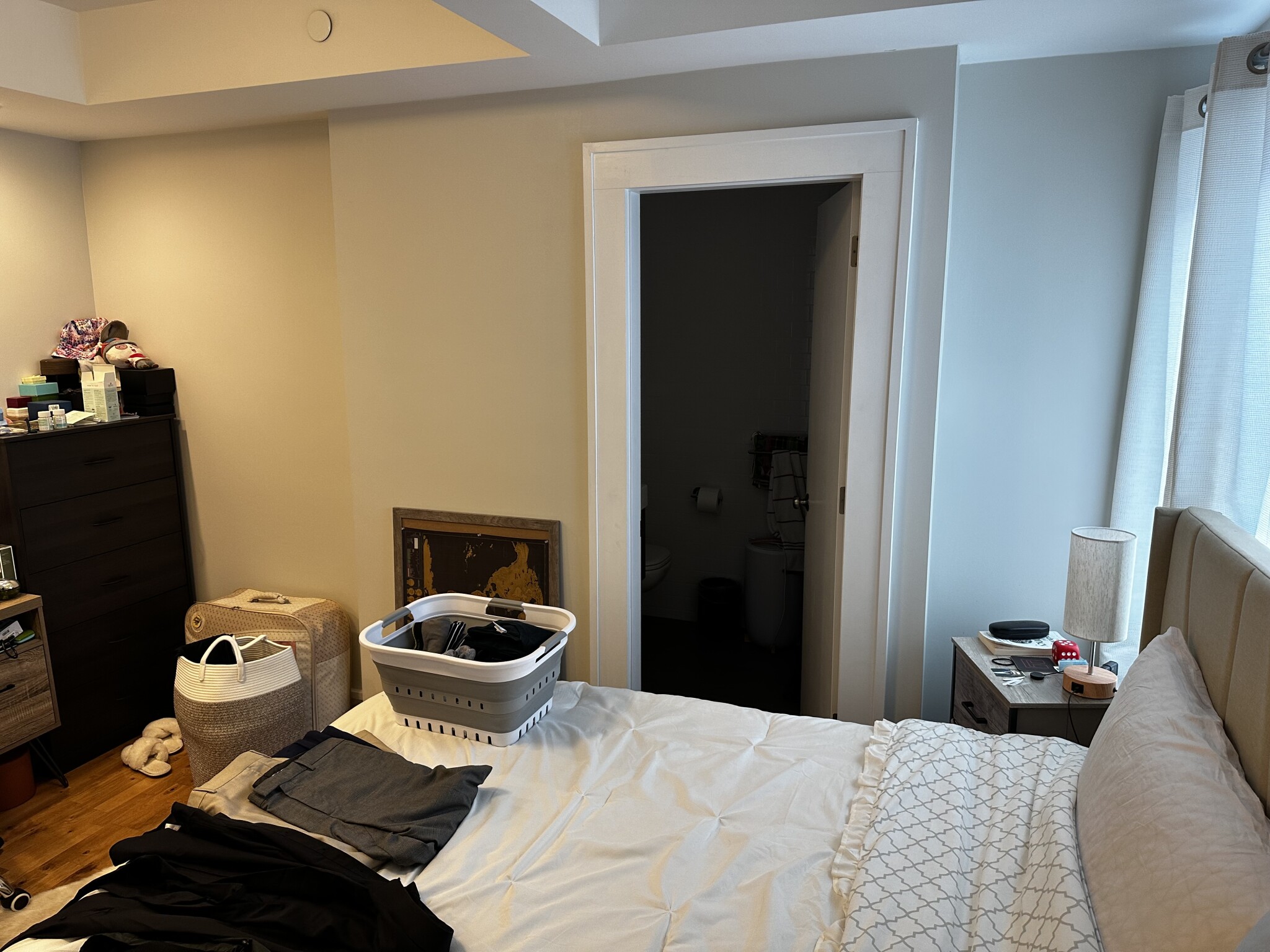 126 Charles St, East Cambridge