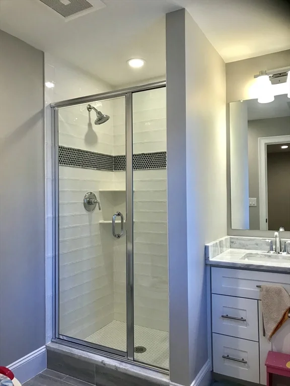 301 Linden St, Wellesley