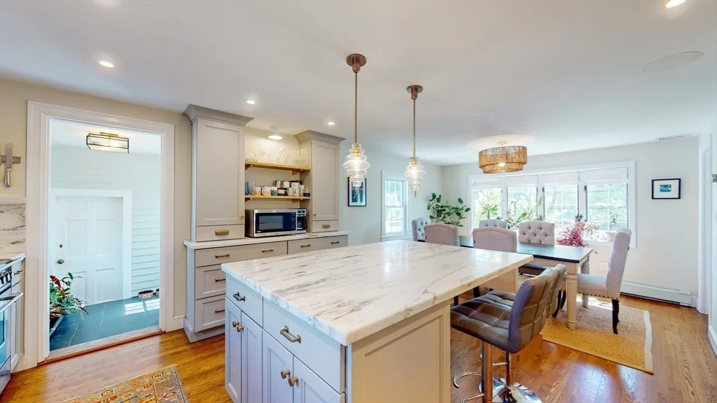 49 Ripley Rd, Medford