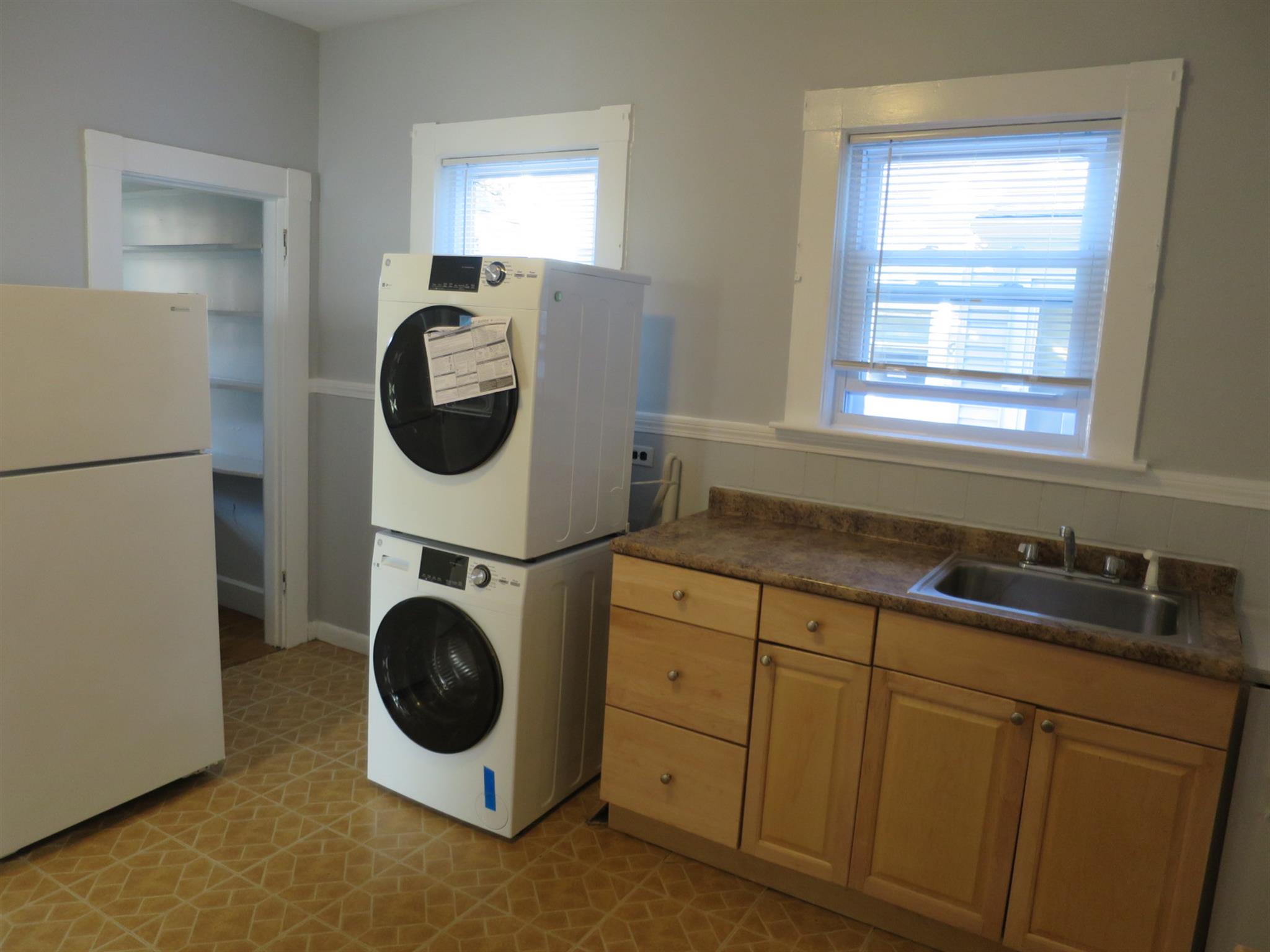 42 Glenwood Rd, Somerville