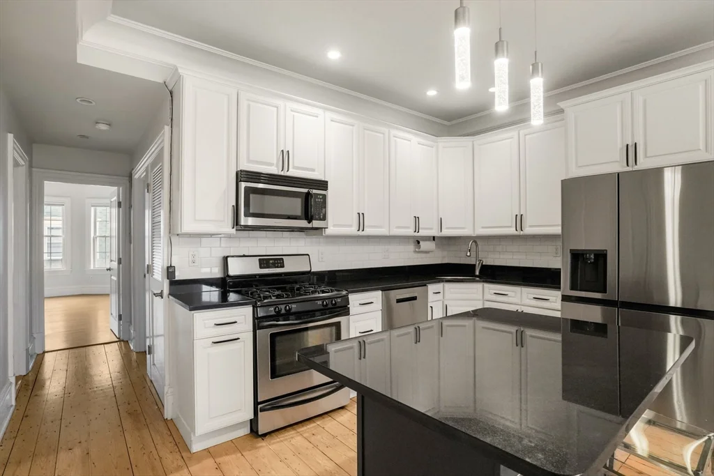 703 East 4th St, South Boston