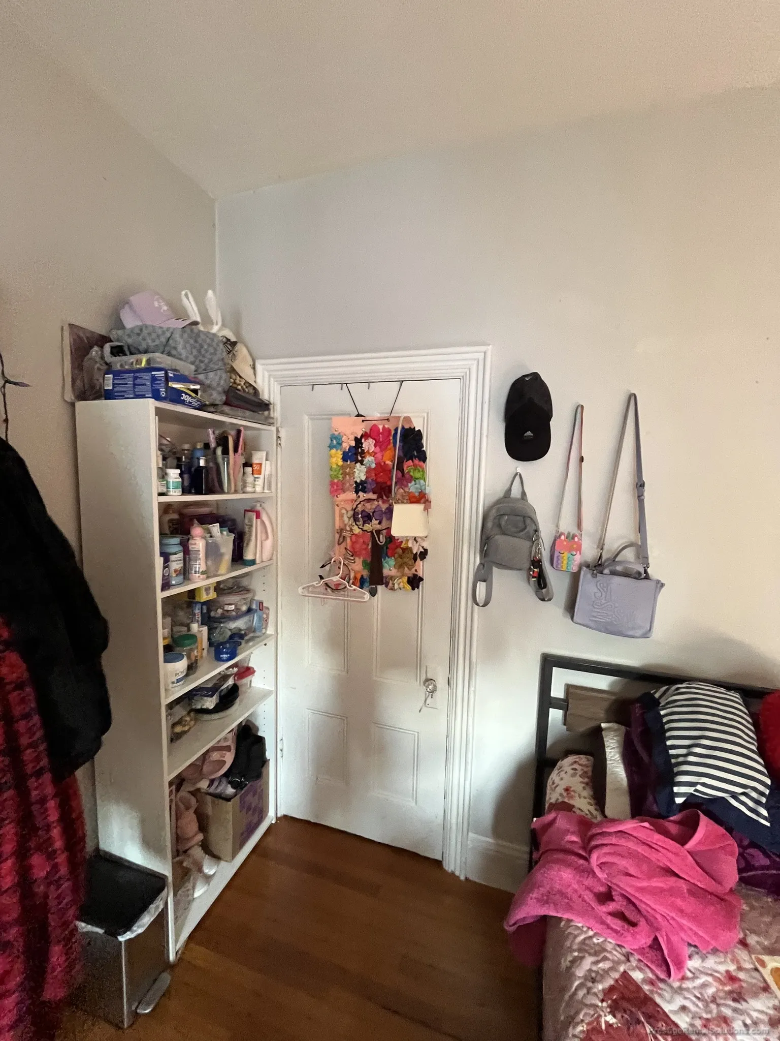 172 Bigelow St, Oak Square