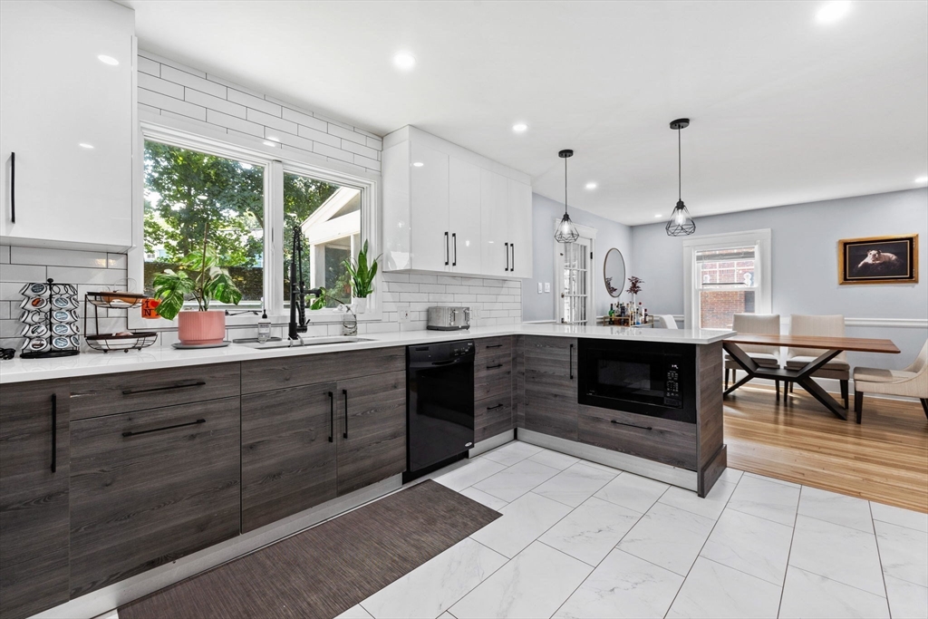 11 Pkwa, North Medford