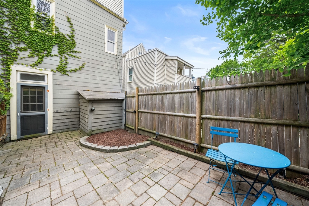 118 Princeton St, East Boston