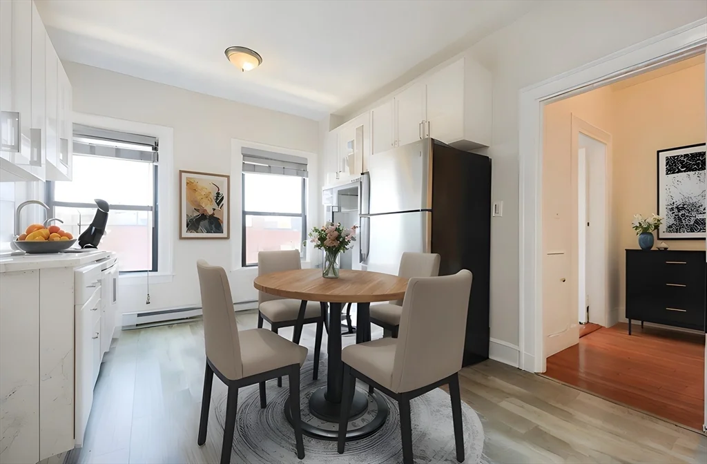 857 Beacon St, Fenway