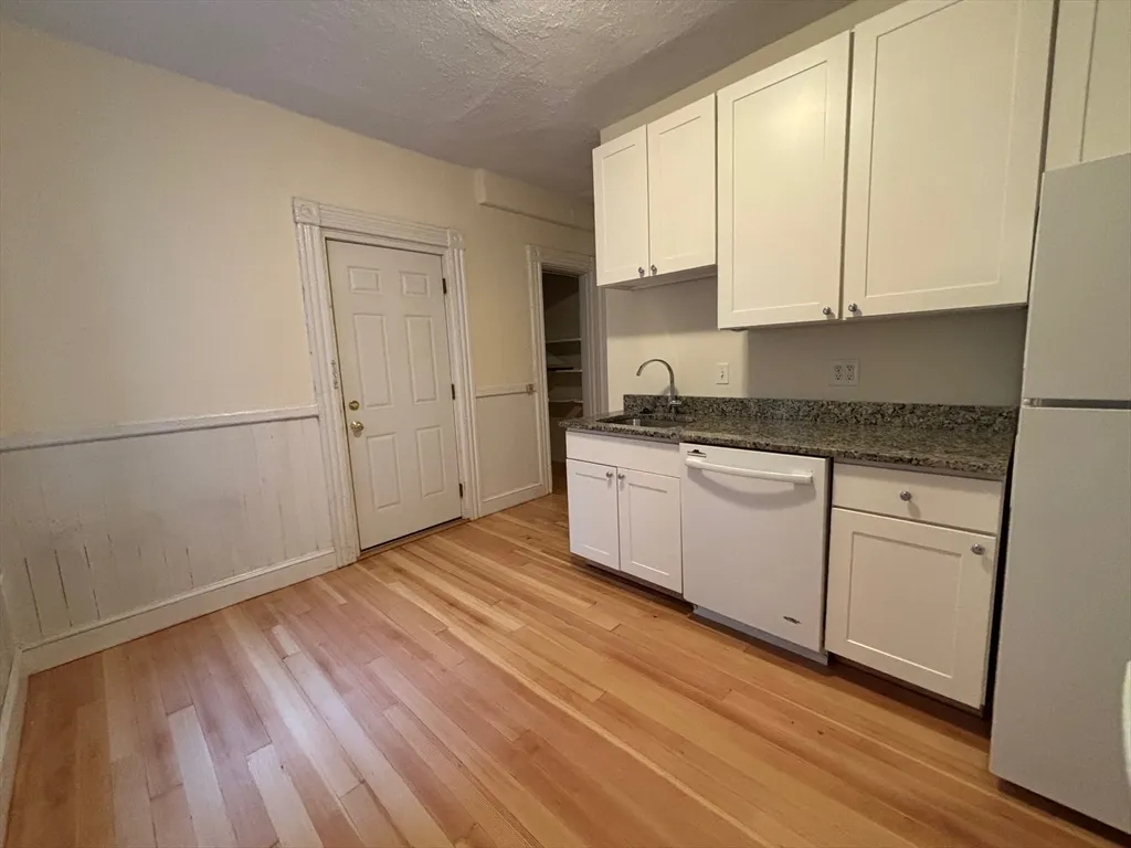 55 Joy St, Beacon Hill