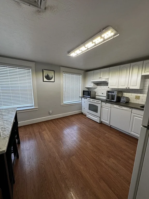 144 E Main St, Westborough