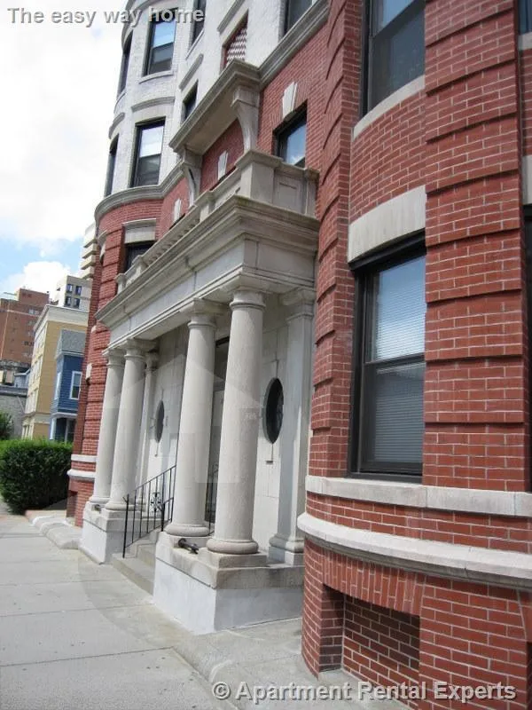 881 Massachusetts Ave, Central Square